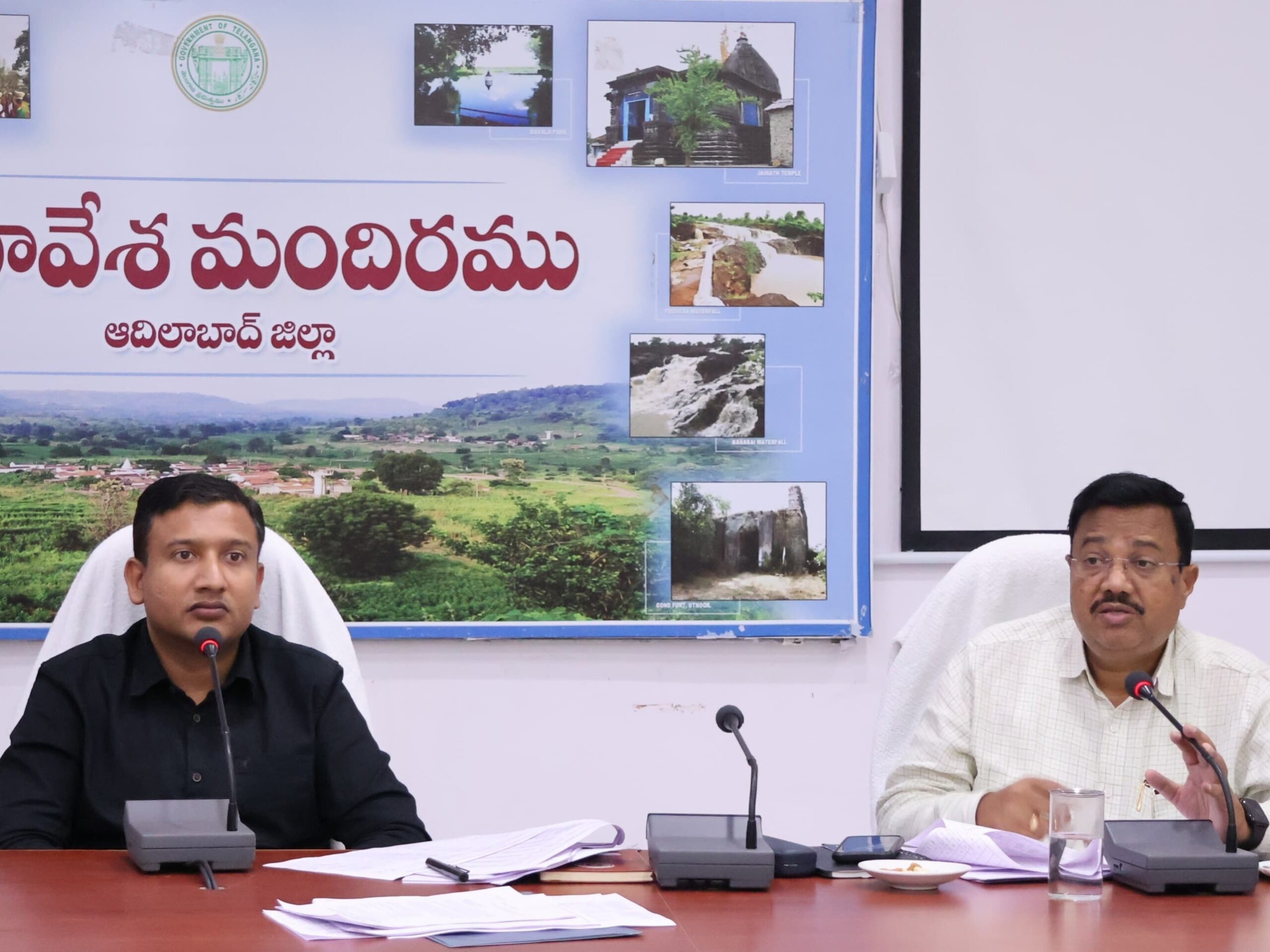 ఓటరు మ్యాపింగ్ శాతాన్ని పెంచేందుకు పనిచేయాలి: కలెక్టర్