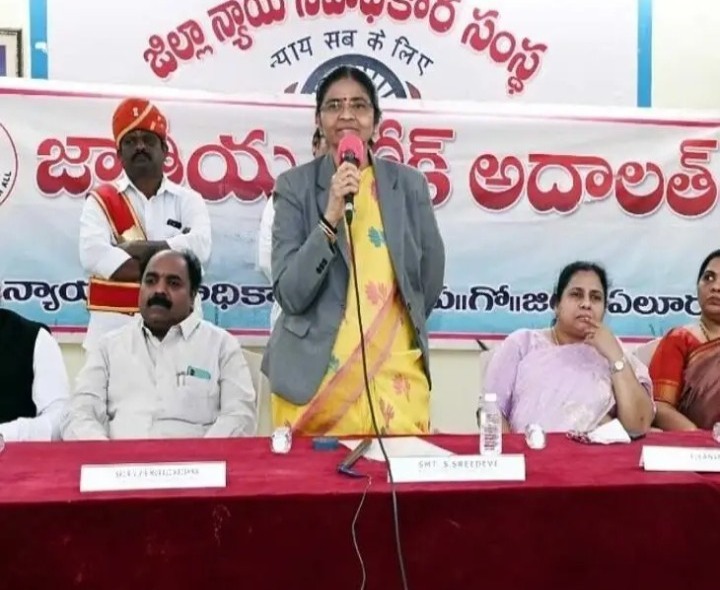 లోక్ అదాలత్‌లో 8,815 కేసుల పరిష్కారం