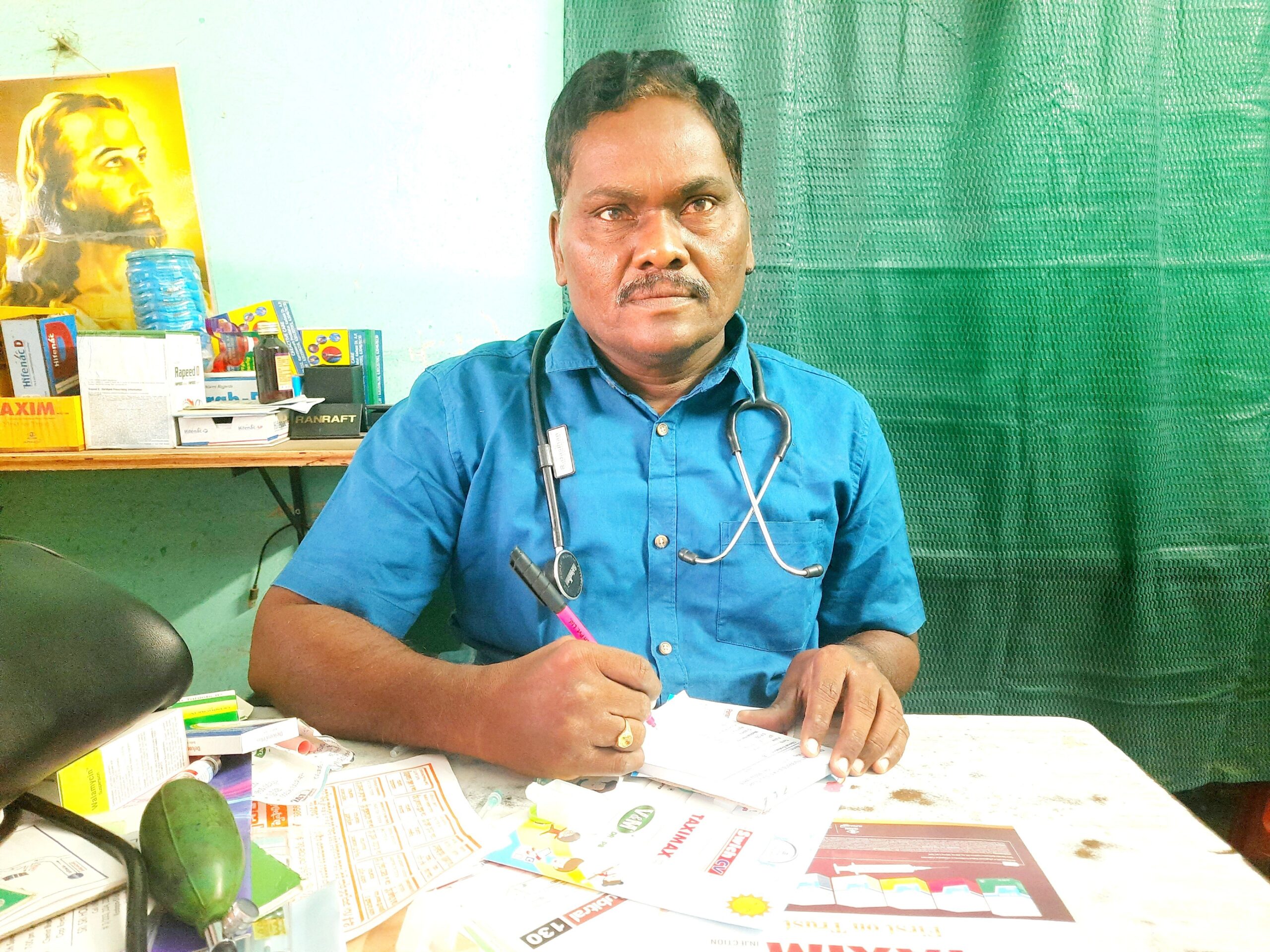 నేడు మాధవరంలో ఉచిత కంటి వైద్య శిబిరం