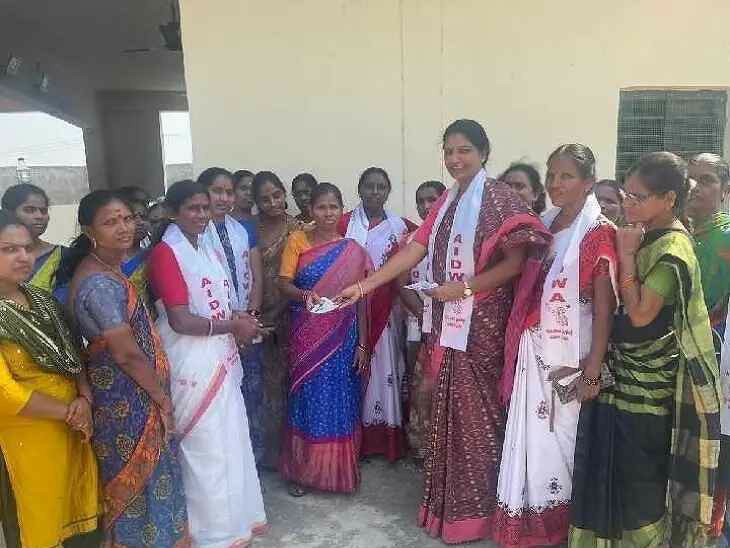 ‘మహిళలకు 33% రిజర్వేషన్ అమలు చేయాలి’