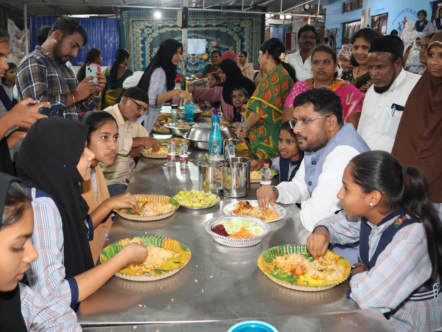 ఇఫ్తార్ విందులో జిల్లా కలెక్టర్