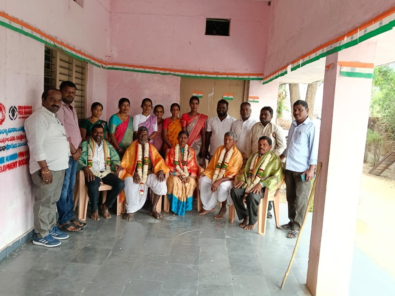 ‘పారిశుద్ధ్య కార్మికుల సేవలు మరువలేనివి’