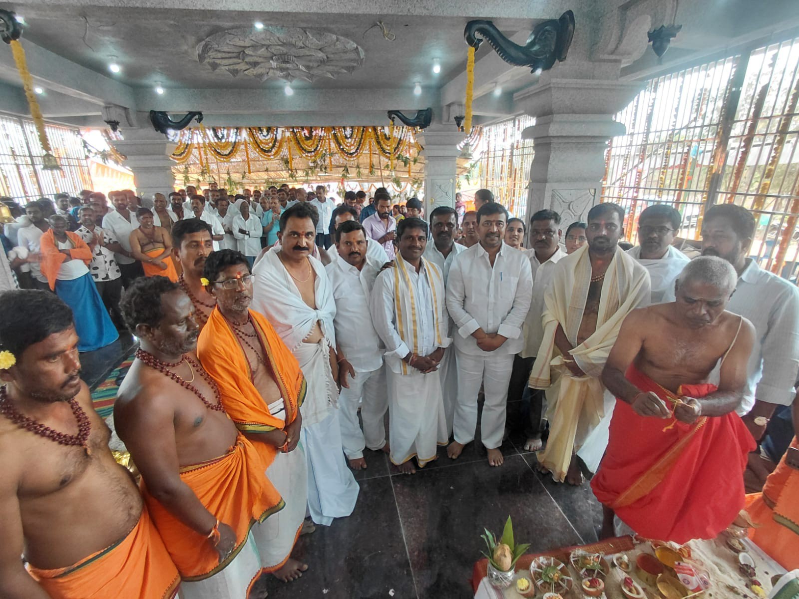 అభయాంజనేయ స్వామి దేవాలయం విగ్రహ ప్రతిష్ఠ