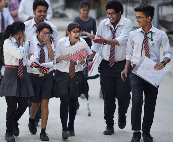 CBSE 12వ తరగతి పరీక్షలు రద్దు