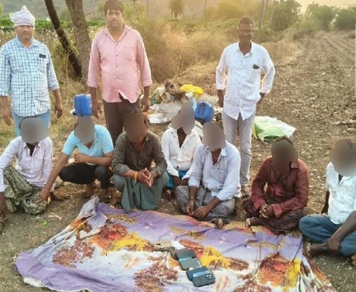కోతముక్క శిబిరంపై దాడి.. ఏడుగురు అరెస్ట్