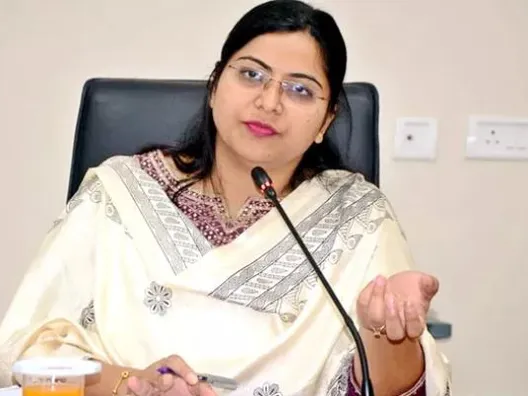 ‘పది’ విద్యార్థులతో కలెక్టర్‌ జూమ్‌ కాల్‌