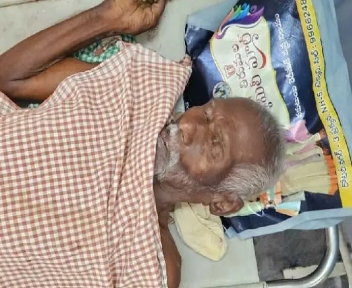ట్రాక్టర్ ఢీకొని వృద్ధుడు మృతి