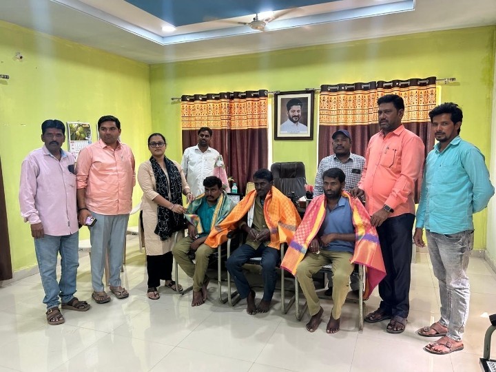 ‘పంచాయతీ కార్మికులను గౌరవించాలి’