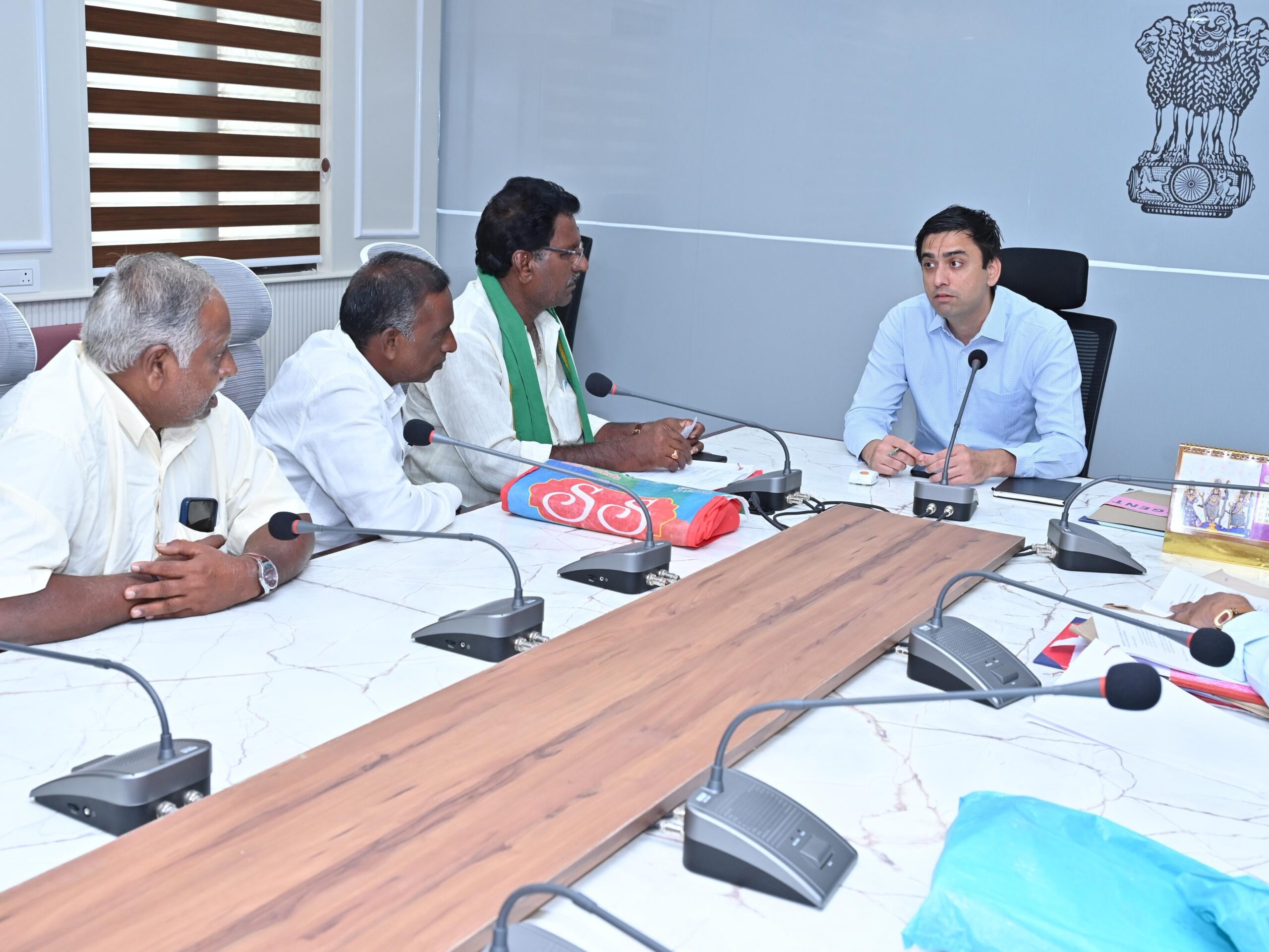 షుగర్ ఫ్యాక్టరీ బకాయిలపై కలెక్టర్ సమీక్ష