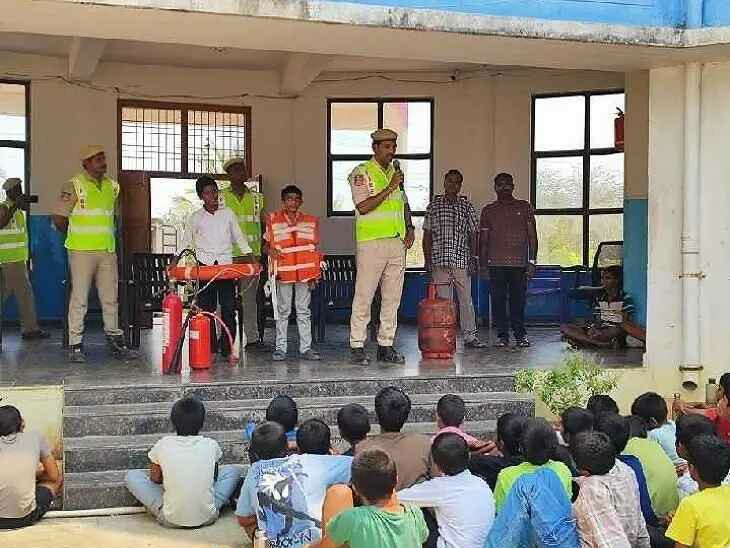 సైనిక్ స్కూల్లో అగ్ని ప్రమాదాలపై అవగాహన