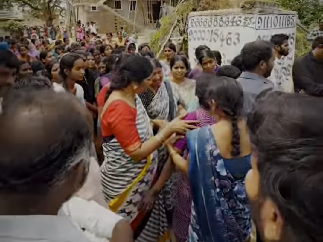 ఘోర రోడ్డు ప్రమాదం ముగ్గురు మృతి