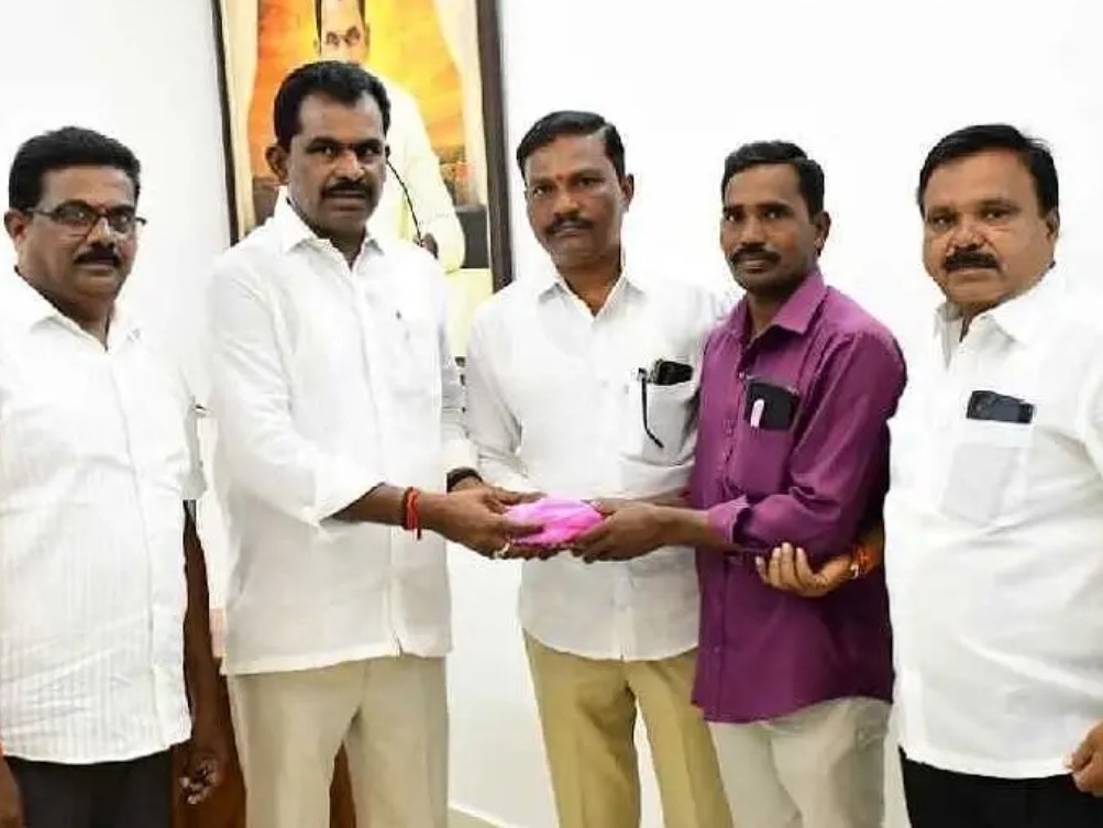 ఆలయ నిర్మాణానికి MLA రూ. 2 లక్షల విరాళం