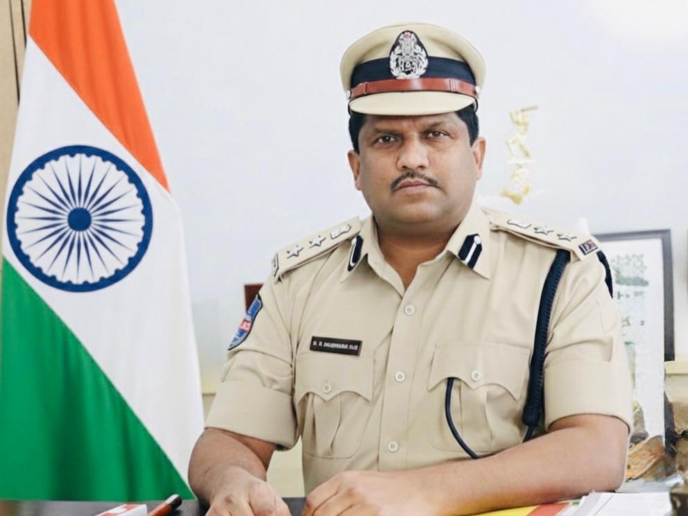 పిల్లలపై తల్లిదండ్రులు నిఘా ఉంచాలి: ఎస్పీ