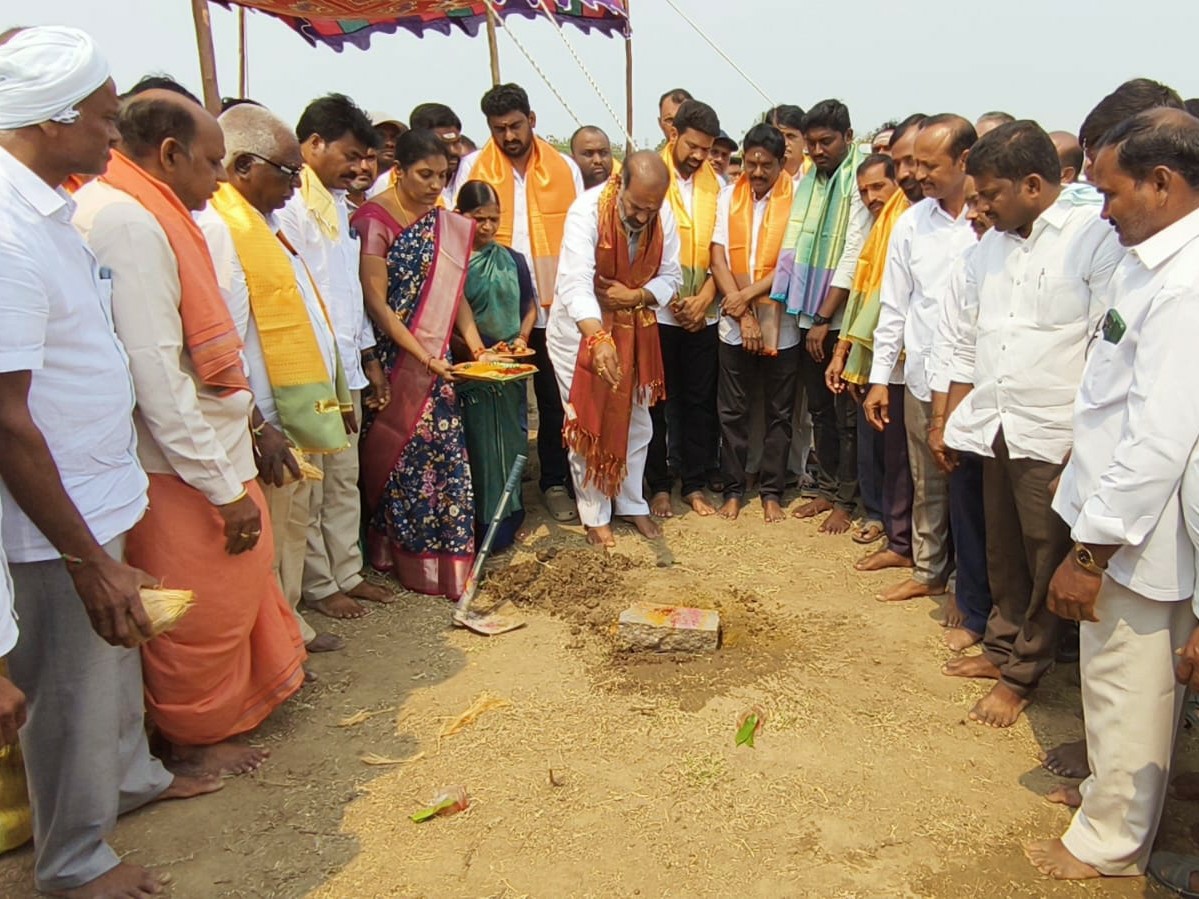 శివాజీ నిత్యాన్నదాన సత్ర భవనానికి భూమిపూజ