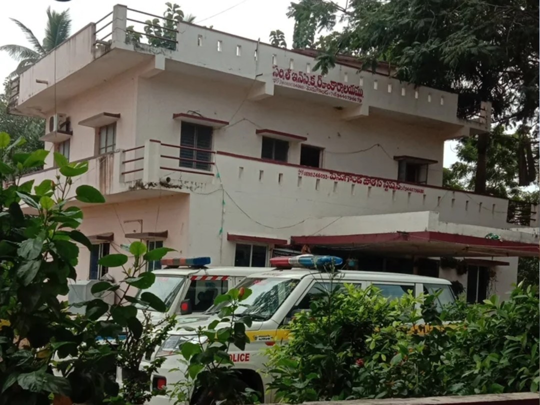 పేకాట ఆడుతున్న ఏడుగురు అరెస్ట్