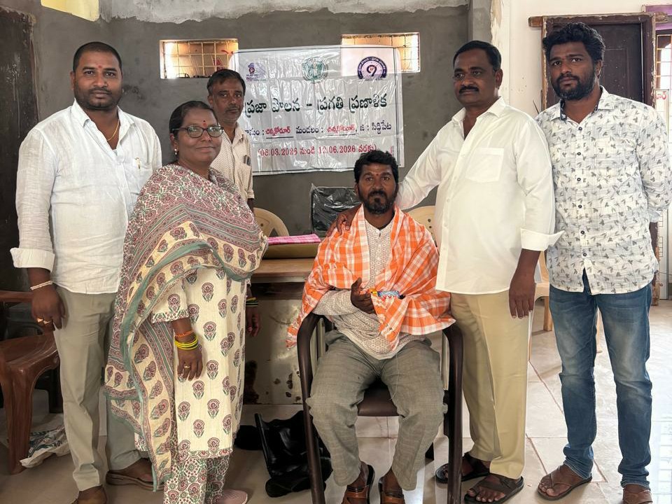 గ్రామ పంచాయతీ సిబ్బందికి సన్మానం