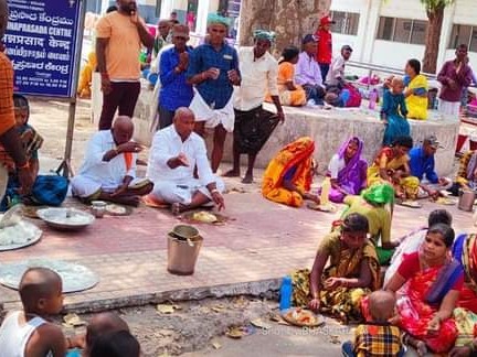 టీటీడీకి ప్రతి ఏడాది శ్రీ ఎల్లప్పతాత భక్తులు