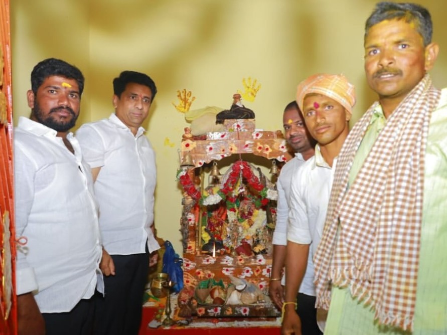 దేవతల ఆశీస్సులు ప్రజలపై ఉండాలి: ఎమ్మెల్యే