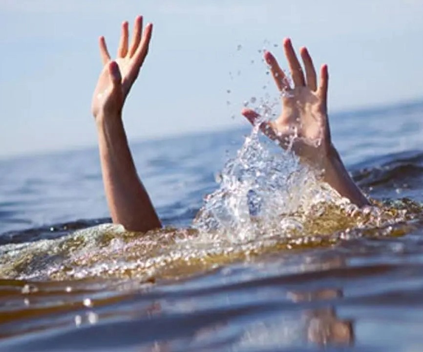 ఆలయానికి వెళ్లి డ్యామ్‌లో ఇద్దరు యువకులు గల్లంతు