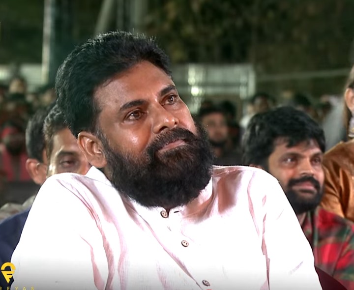 మూడు గంటలపాటు పుస్తకాలు చదువుతా: పవన్