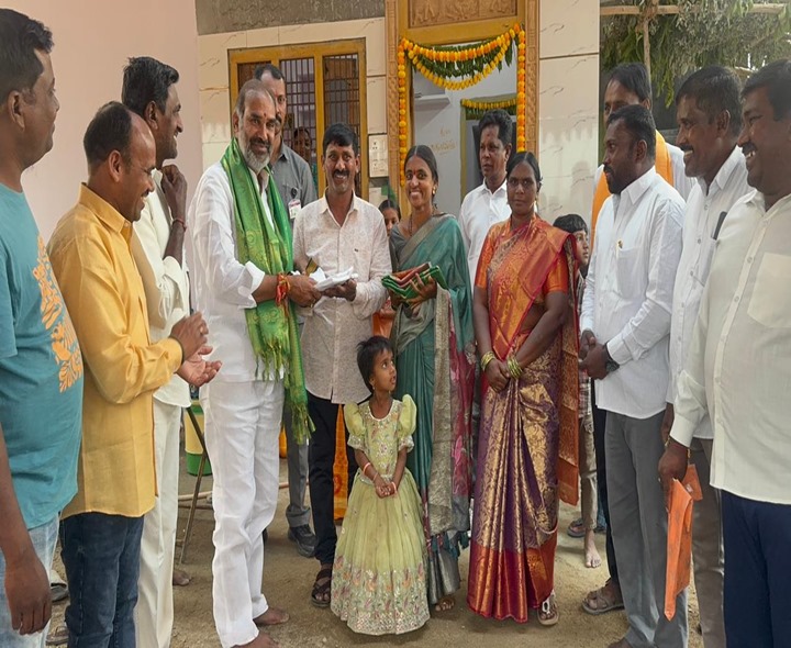 సొంతింటి కల నెరవేర్చడమే కాంగ్రెస్ లక్ష్యం: ఆది శ్రీనివాస్