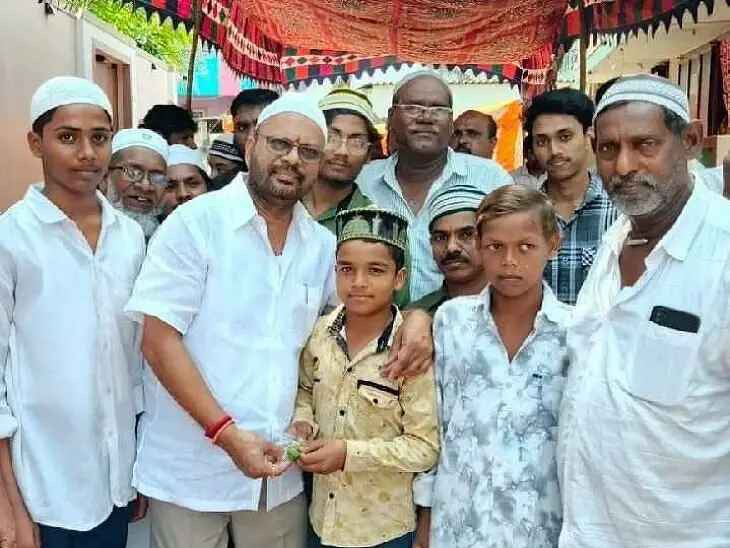 ముస్లిం సోదరులకు అండగా ఉంటాం: వర్మ