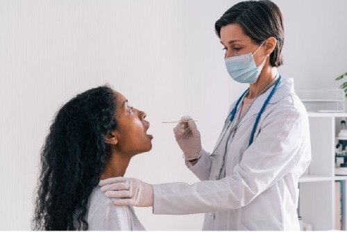 డాక్టర్లు నాలుక చూపించమనేది ఇందుకే.!