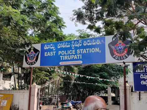 బంగారు చైన్ కోసం వృద్ధ మహిళపై దాడి.. కేసు నమోదు