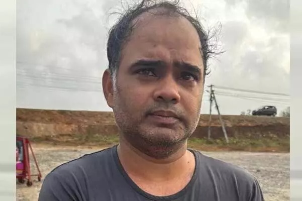 చంద్రబాబు ఇంటి వద్ద వ్యక్తి ఆత్మహత్యాయత్నం