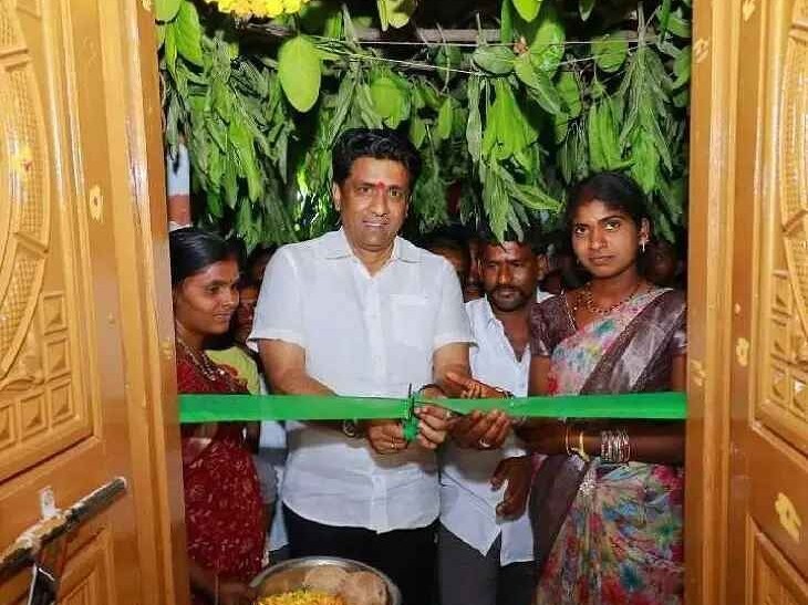 మంగనూరులో ఇందిరమ్మ ఇళ్ల గృహప్రవేశం