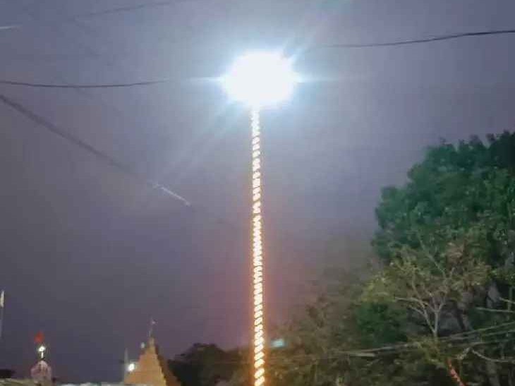 దామరగిద్దలో వెలిగిన ఐమాస్ట్ లైట్లు