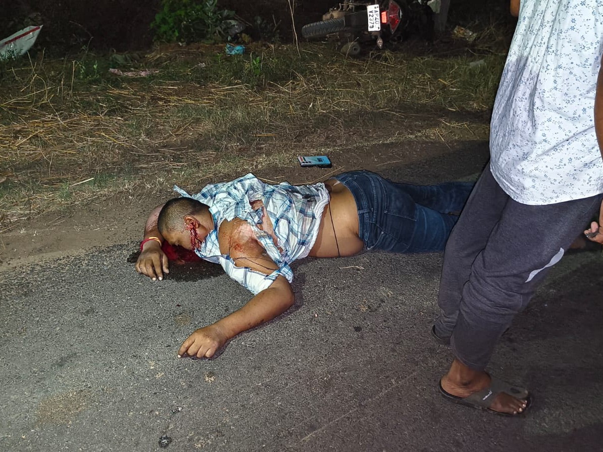 టిప్పర్ ఢీ.. యువకుడు మృతి