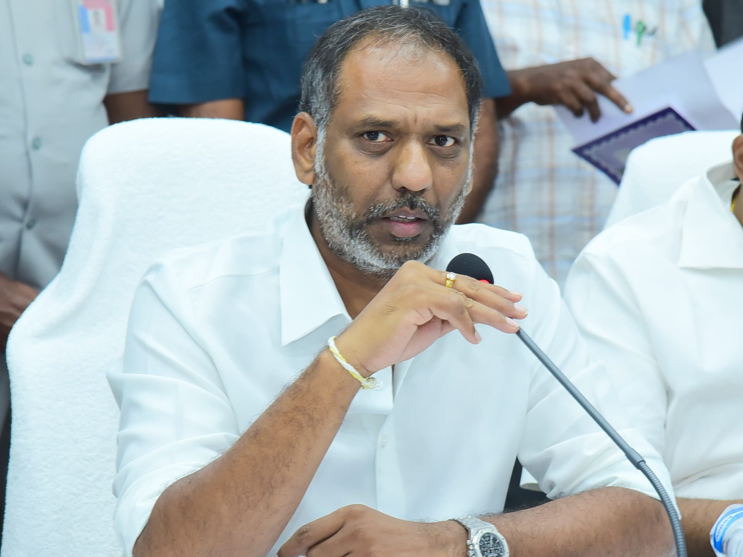 పదవ తరగతి విద్యార్థులకు శుభాకాంక్షలు తెలిపిన మంత్రి