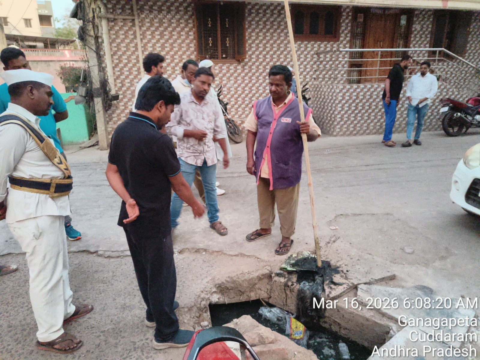 కడపలో మార్నింగ్ విజిట్ చేసిన కమిషనర్