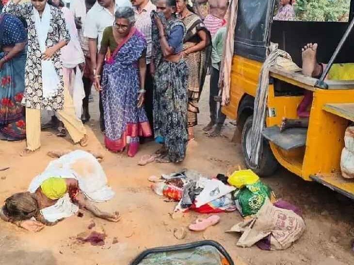 కూలీల ఆటో బోల్తా.. ముగ్గురికి గాయాలు