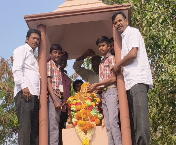 అమరజీవి పొట్టి శ్రీరాములుకు ఘనంగా నివాళులు