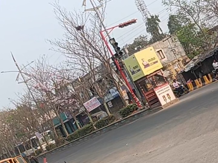 శ్రీపురం చౌరస్తాలో పనిచేయని ట్రాఫిక్ సిగ్నల్స్