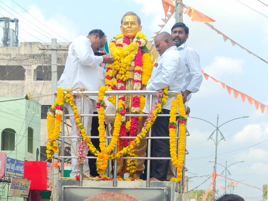 అద్దంకిలో పొట్టి శ్రీరాములు జయంతి వేడుకలు