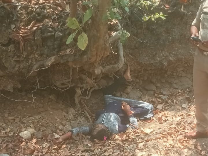 కొండపల్లిలో దారుణ హత్య గురైన యువతి