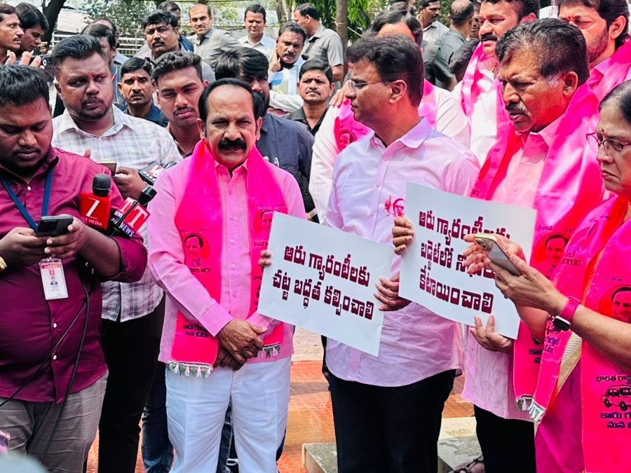 ప్రభుత్వాన్ని నిలదీస్తాం: ఎమ్మెల్సీ