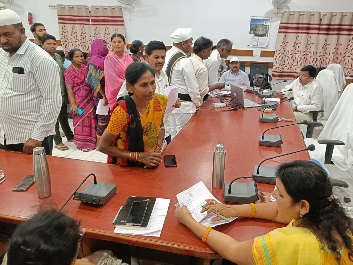 ‘అర్జీలను సత్వరమే పరిష్కరించాలి’