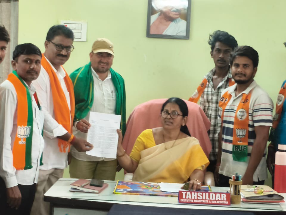 ఇచ్చిన హామీలు వెంటనే అమలు పరచాలి: బీజేపీ