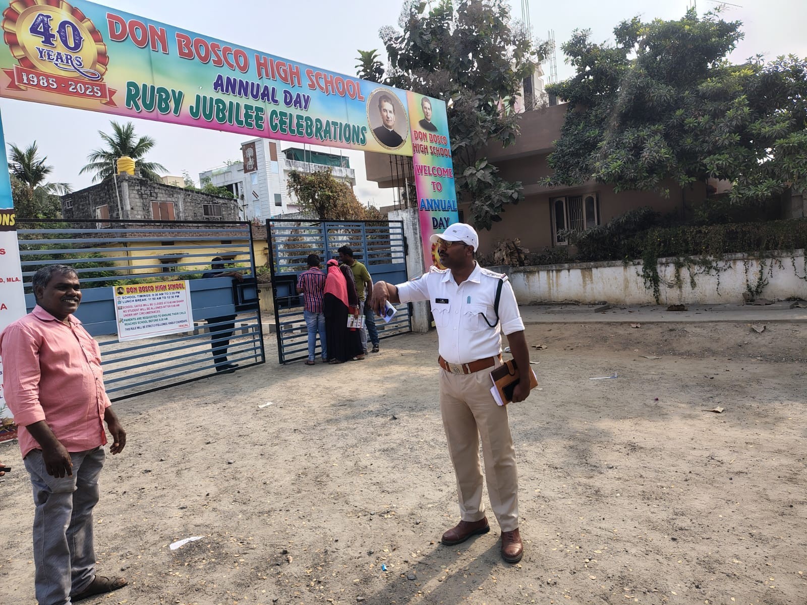 విద్యార్థులకు ఇబ్బందులు లేకుండా చర్యలు