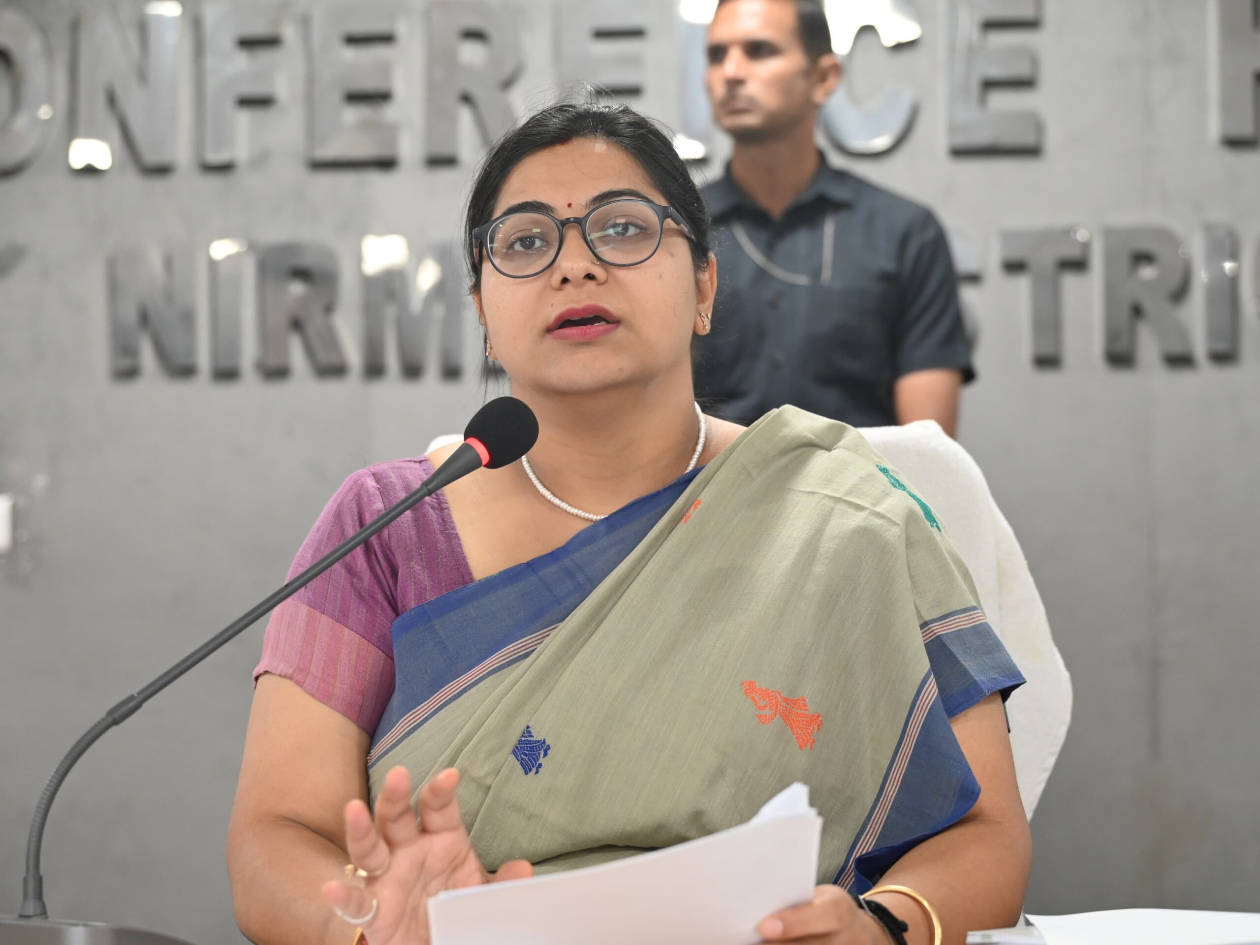 దేశాభివృద్ధికి జన గణన కీలకం: కలెక్టర్