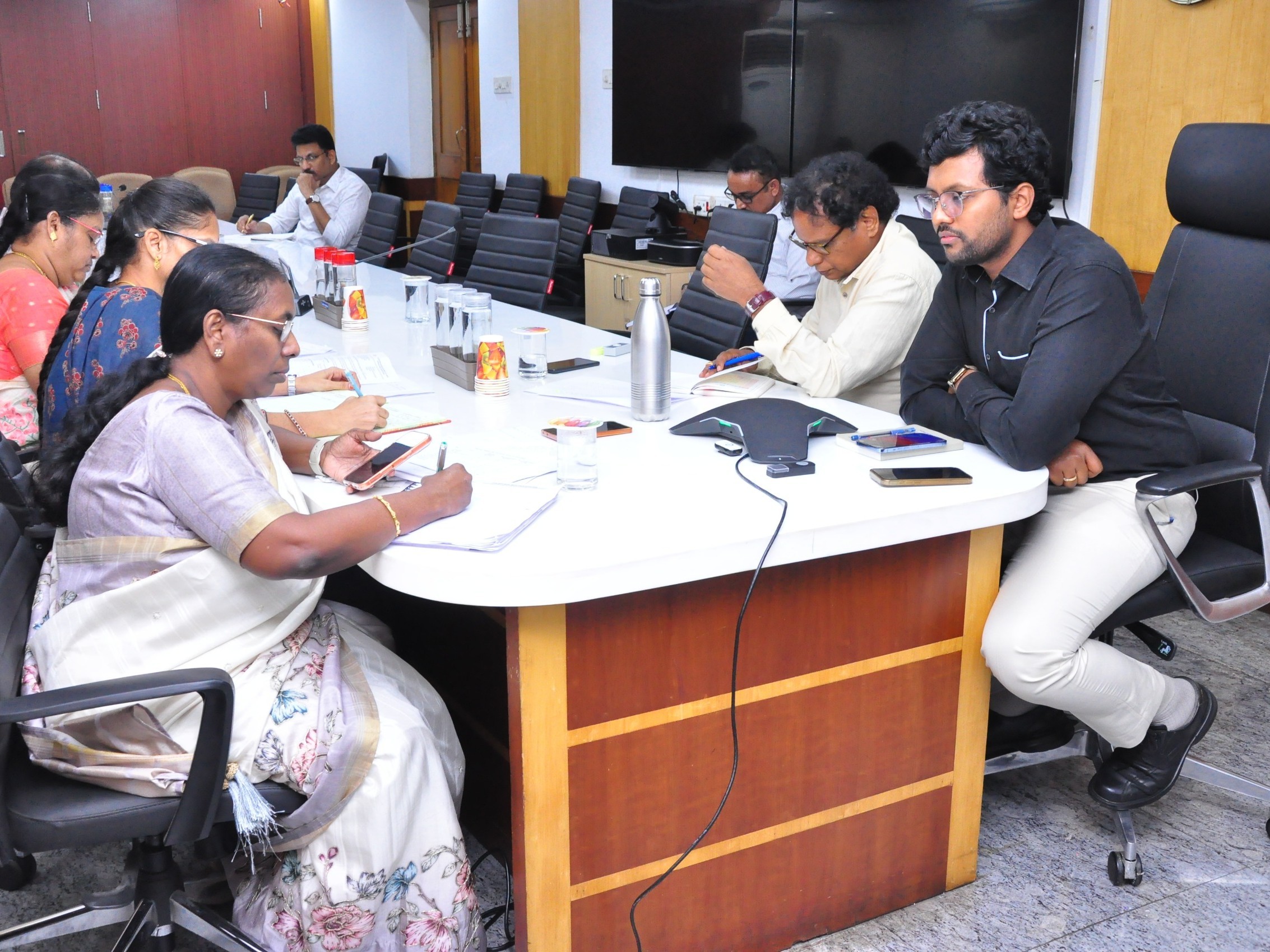 డయల్ యువర్ సీఎండీకి 37 ఫిర్యాదులు