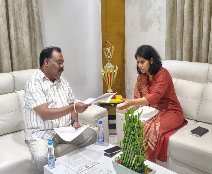 ప్రజా సమస్యలపై కలెక్టర్‌కు ఎమ్మెల్యే వినతి