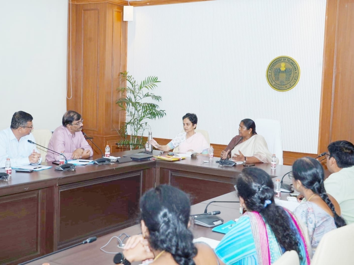 స్త్రీనిధి కార్యకలాపాలపై మంత్రి సీతక్క సమీక్ష