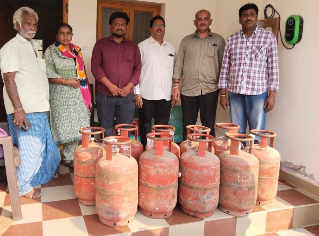 హోటళ్లపై విజిలెన్స్ దాడులు.. కేసులు నమోదు