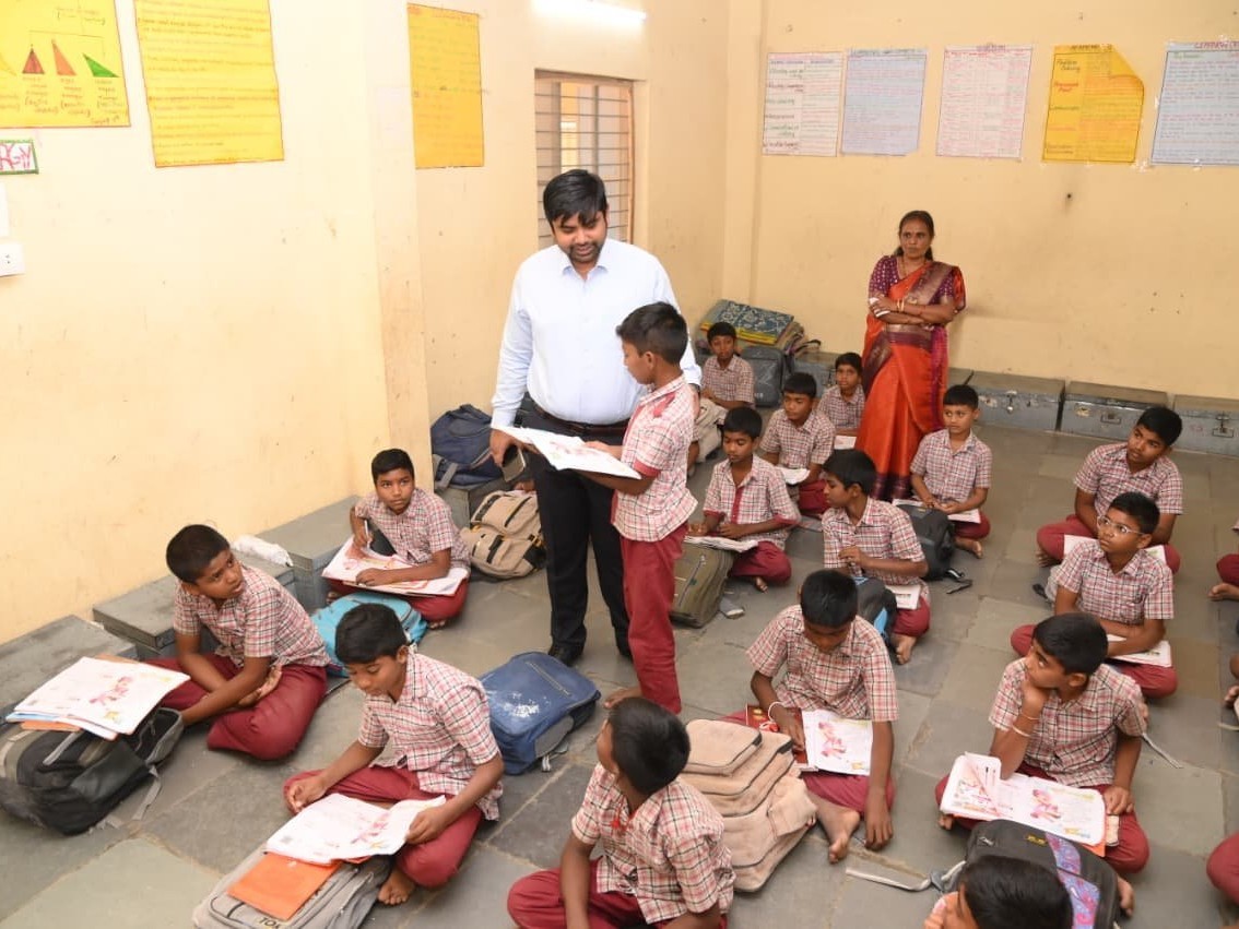 ‘విద్యార్థులకు నాణ్యమైన ఆహారం అందించాలి’