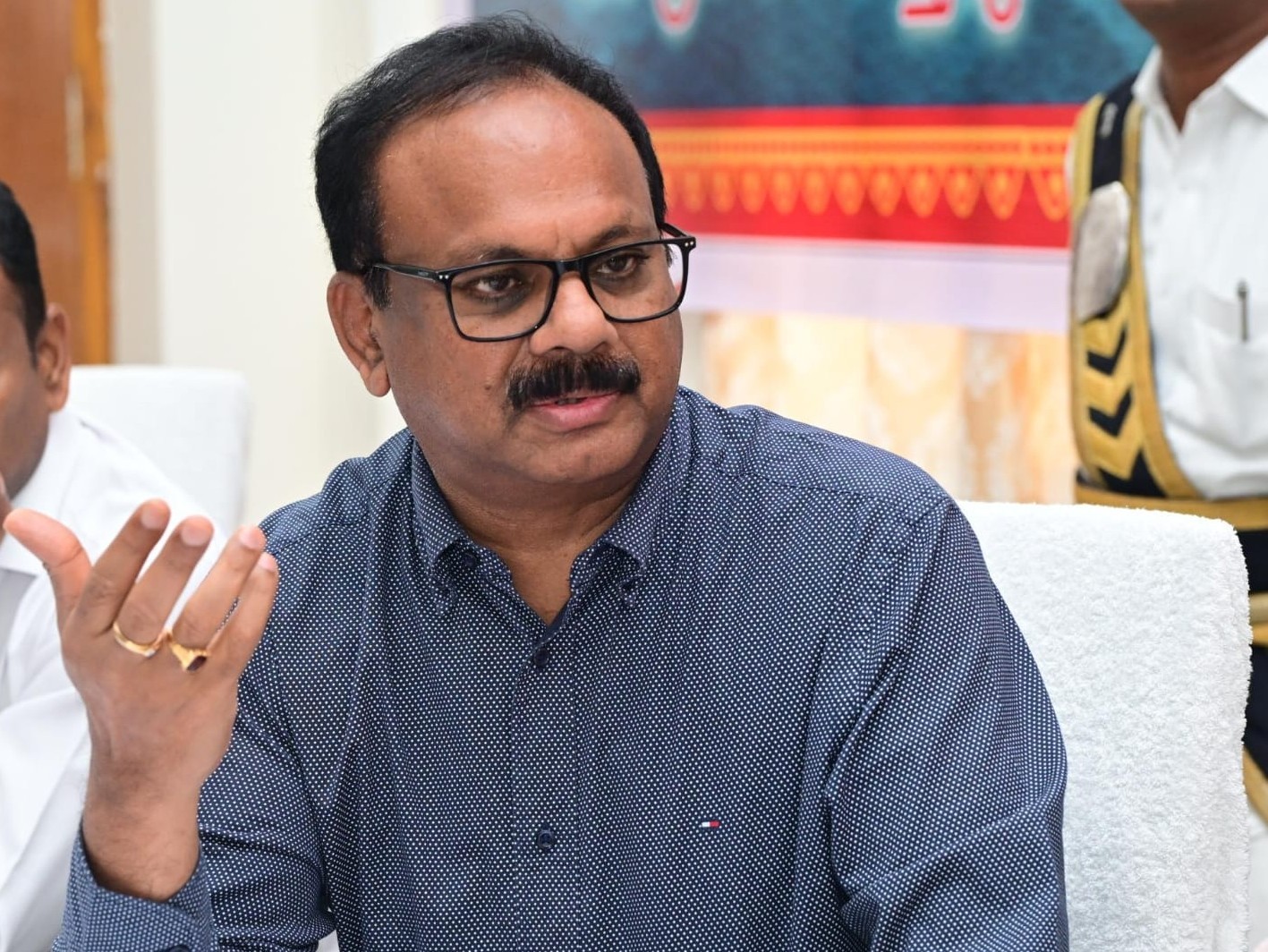 కడప జిల్లాలో తహసీల్దార్ల బదిలీలు